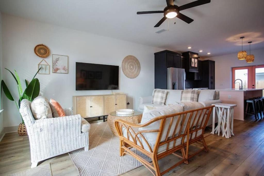 הוילה פנמה סיטי ביץ' Coral Reef - Brand New Build, Pet Friendly, Private Pool! Sleeps 9! מראה חיצוני תמונה